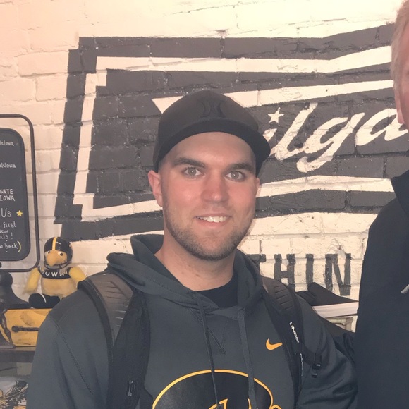 Meet your Posher, Sam - Picture 1 of 1